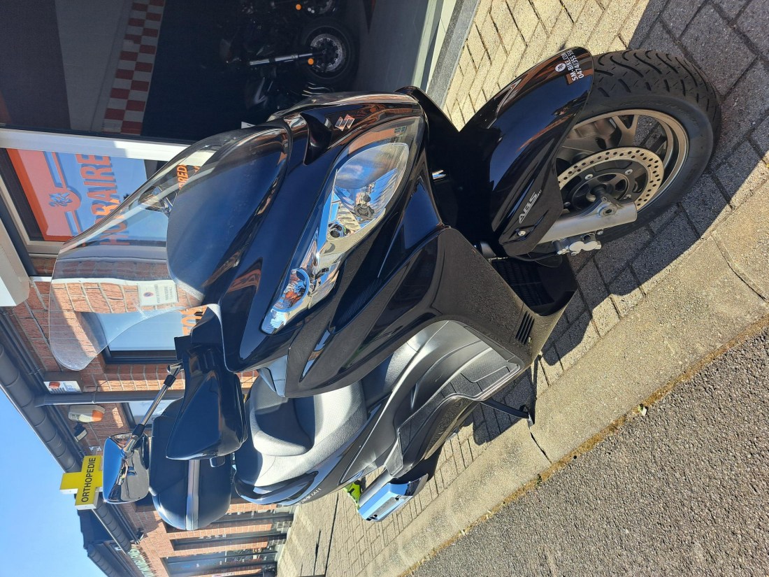 1000057288