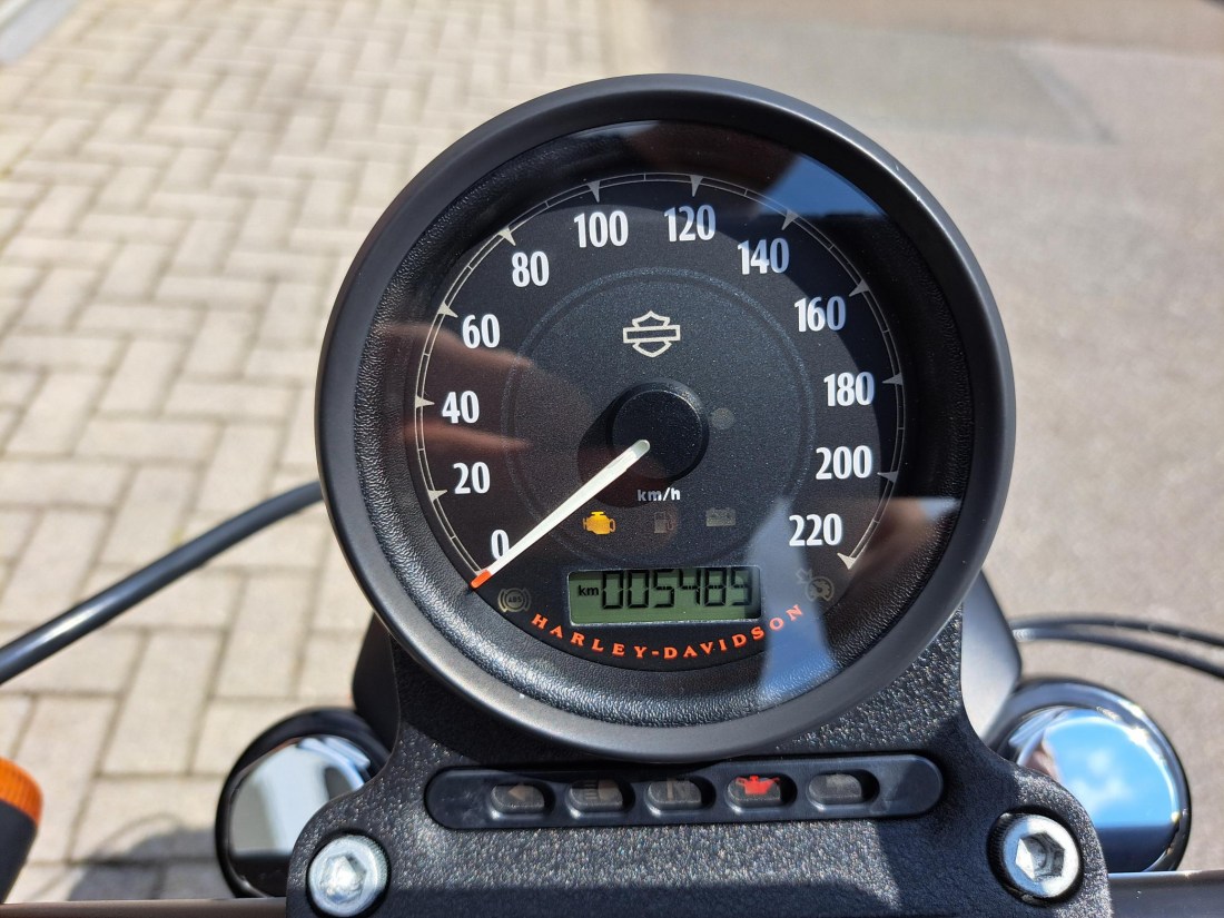1000061152