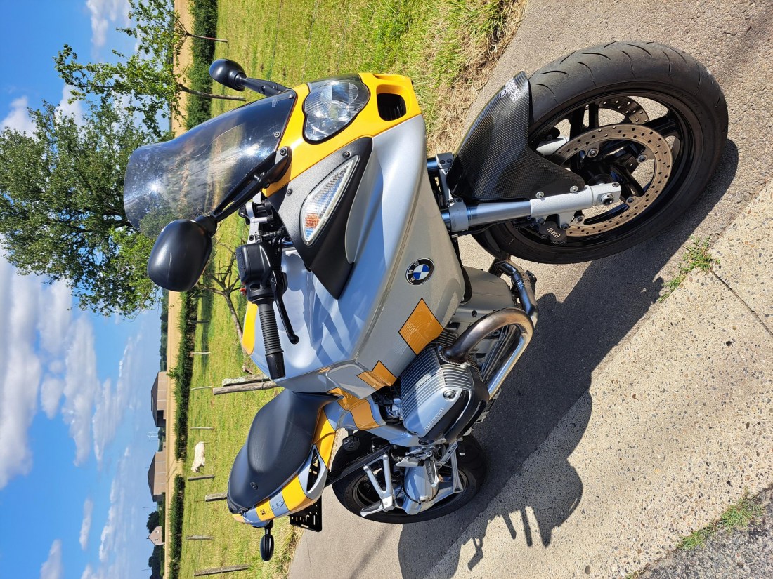 1000062868