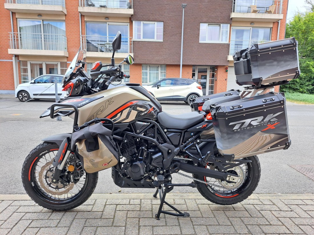 1000064289