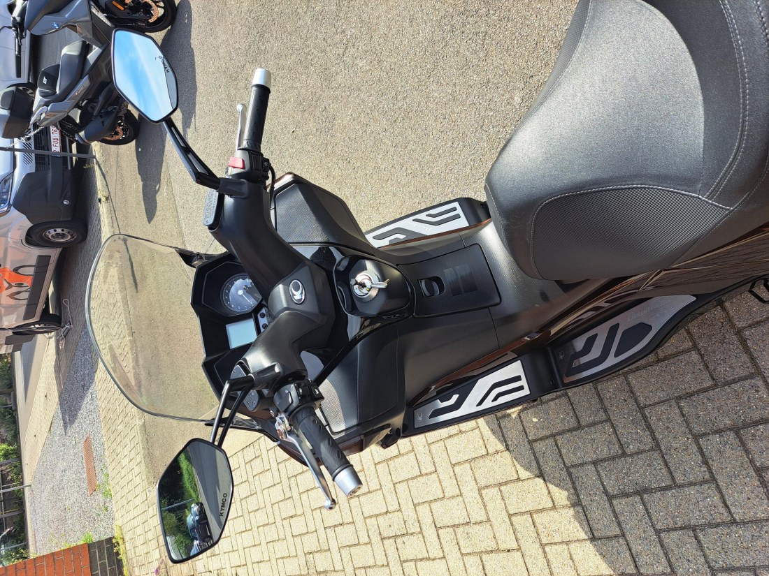 1000065348