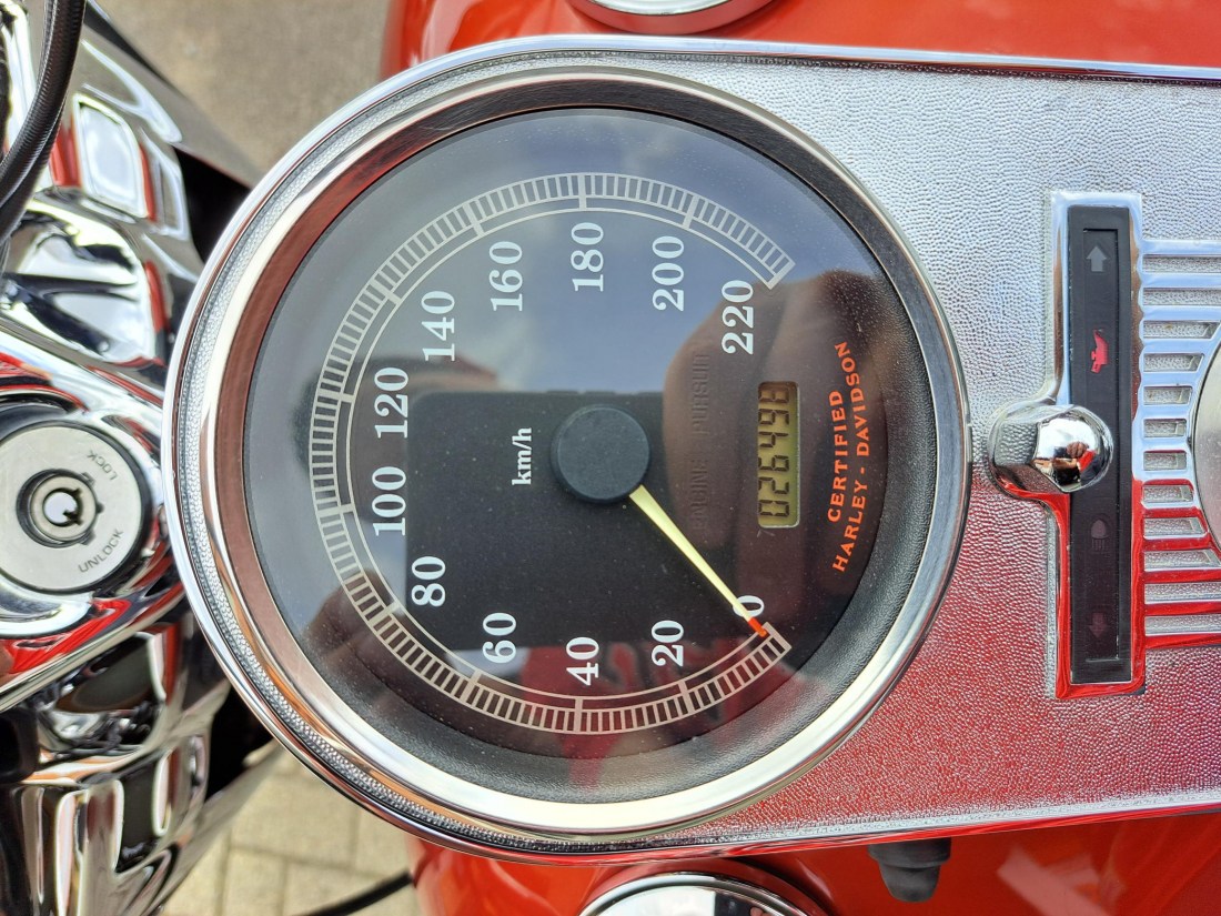 1000065792